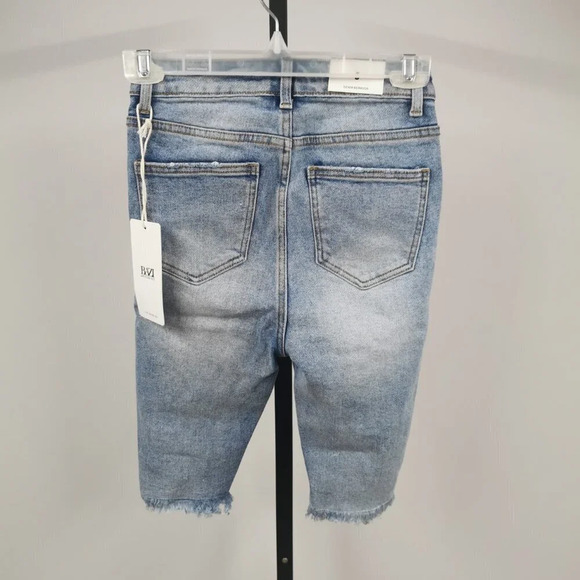AMERICAN Bazi  High Rise Bermuda Distressed Shorts - Picture 4 of 5